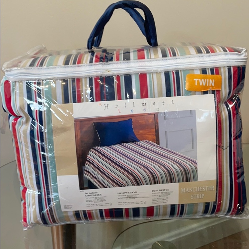 Twin bedding set
